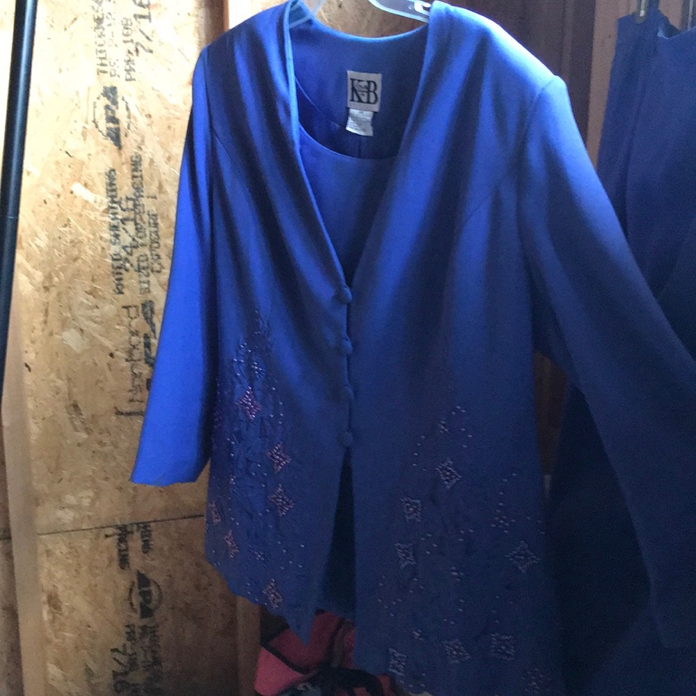 Skirt and jacket set